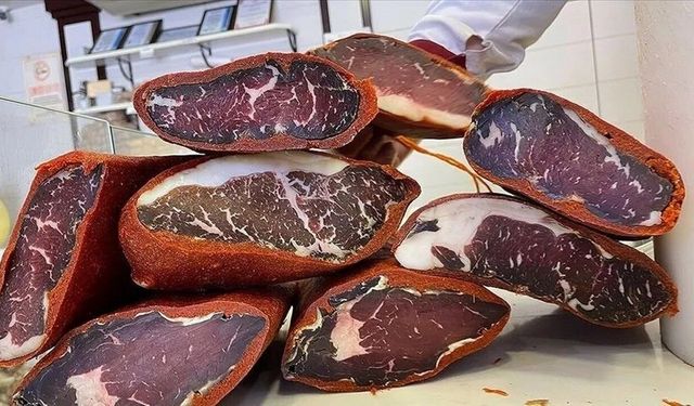 Gerçek Kayseri Pastırması Nasıl Anlaşılır? AB Tescilli Lezzetin Sırları, Fiyatları ve Tam Ölçülü 2 Özel Tarif!
