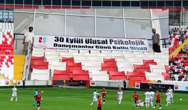 Psikolojik Danışmanlardan Erzincanspor Maçında Farkındalık Mesajı