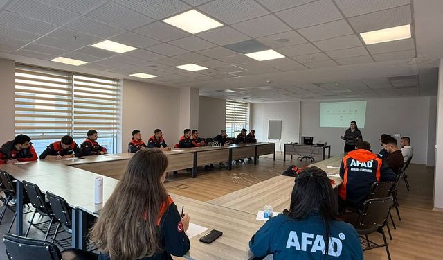 Erzincan'da AFAD Ekiplerine Psikolojik Sağlamlık Eğitimi Verildi