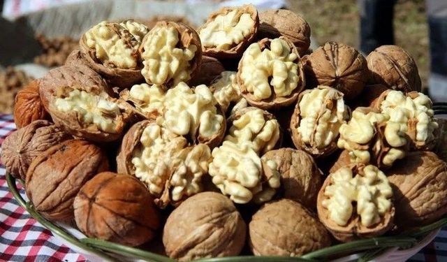 Güncel Ceviz Fiyatları: Toptan ve Perakende Ceviz Fiyatı Ne Kadar Oldu? (Ekim Güncel Fiyat Tablosu)