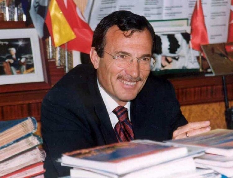 Merhum vali Recep Yazıcıoğlu'nun 32. Gün isimli programda yaptığı Erzincan konuşması