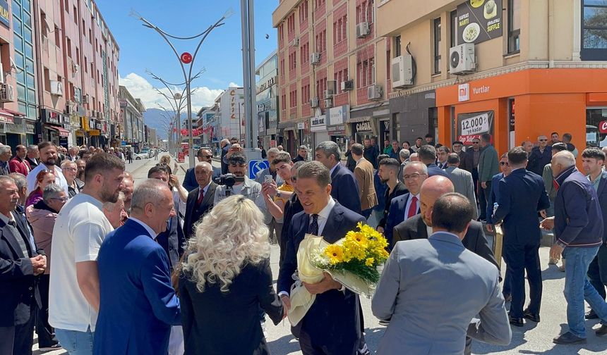 Sarıgül: "Ülkemizin kıymetini bilelim"