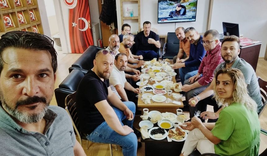 Erzincan Şehit Aileleri Koruma Derneği tarafından kahvaltı düzenlendi