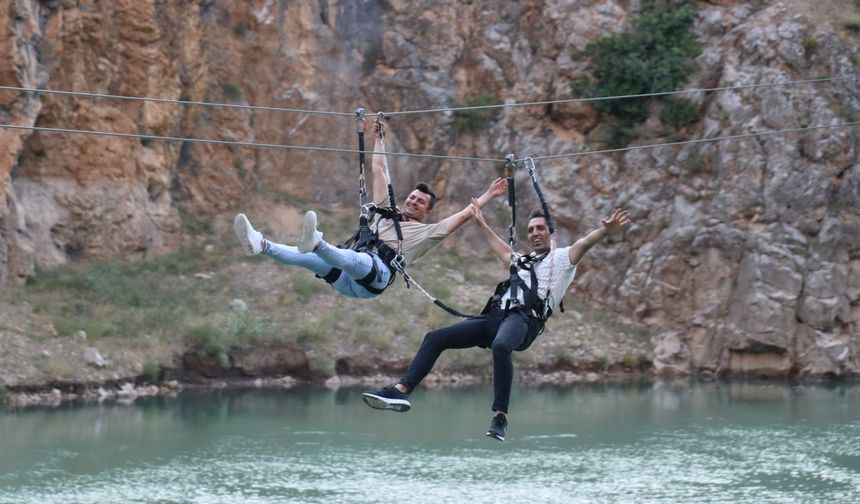 Adrenalin tutkunlarının vazgeçilmez rotası KARANLIK KANYON