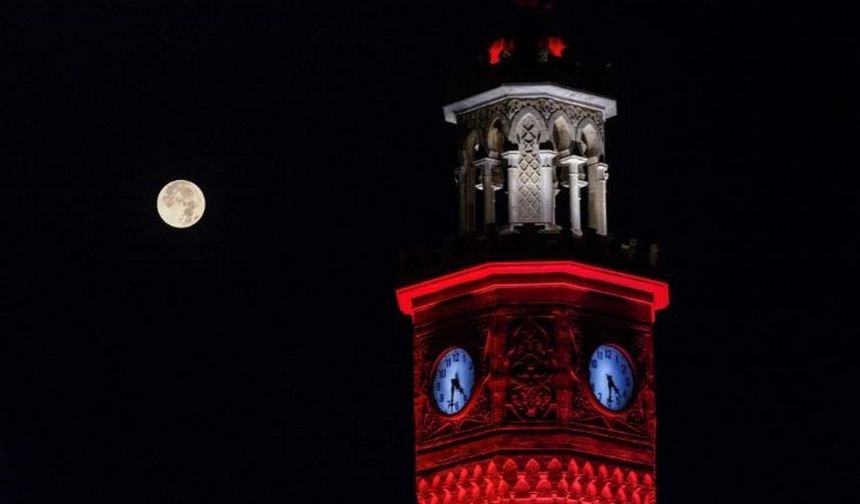 Türkiye'den Mavi Ay manzaraları