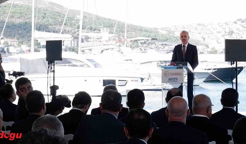 Bakan Abdülkadir Uraloğlu: "Türk sahipli deniz ticaret filosu bugün dünyada 12. sırada"