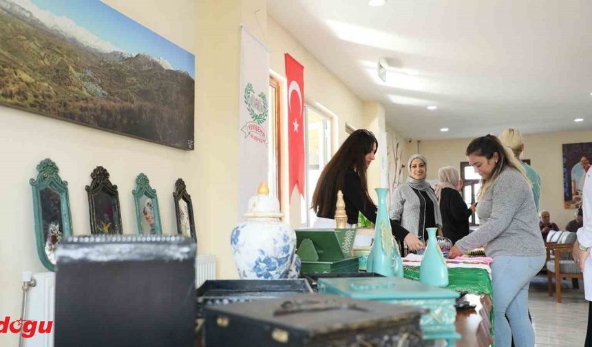 Diyarbakır’da 65 yaş üstü vatandaşların el emeği çalışmaları sergilendi