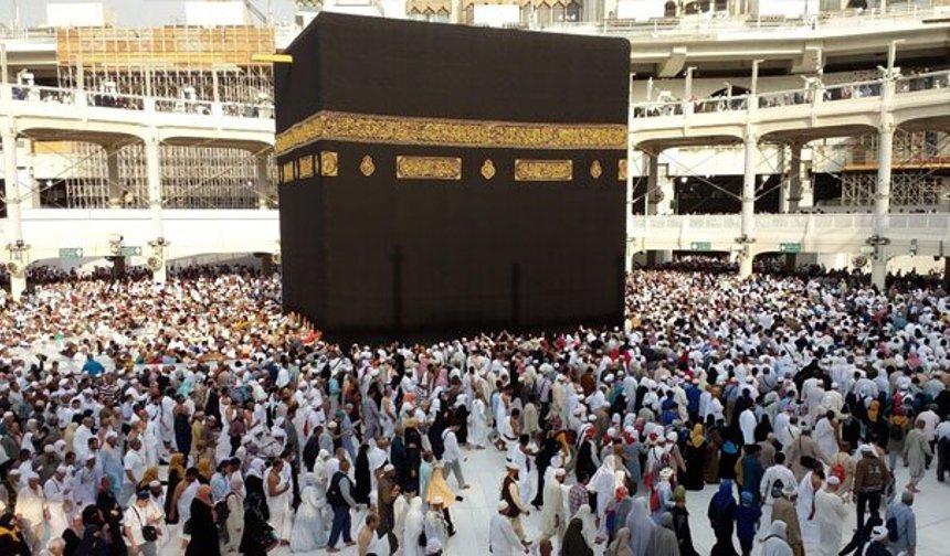 Hacı adayları dikkat: Mekke'ye girişler izne bağlandı!
