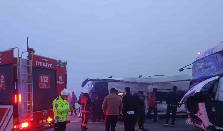 Malatya’da yolcu otobüsü devrildi: 4 ölü, 36 yaralı