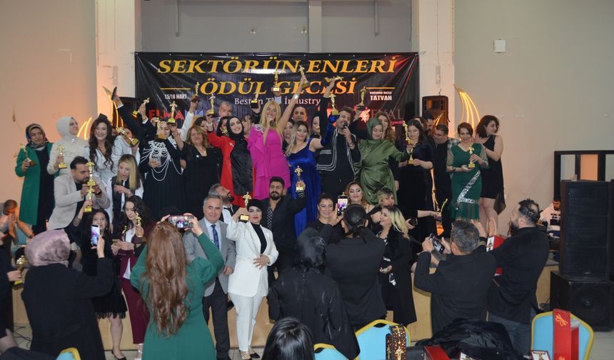 Tatvan'da "Sektörün Enleri Ödül Gecesi" düzenlendi