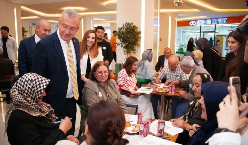 Erzincan Binali Yıldırım Üniversitesi'nde 60+ Yaşamın Renklendiği Yeni Bir Başlangıç