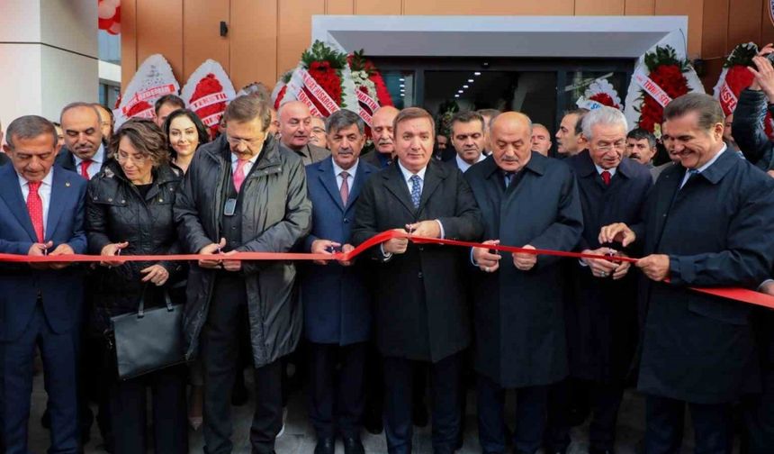 Erzincan Ticaret ve Sanayi Odasının yeni hizmet binasının açılışı gerçekleşti