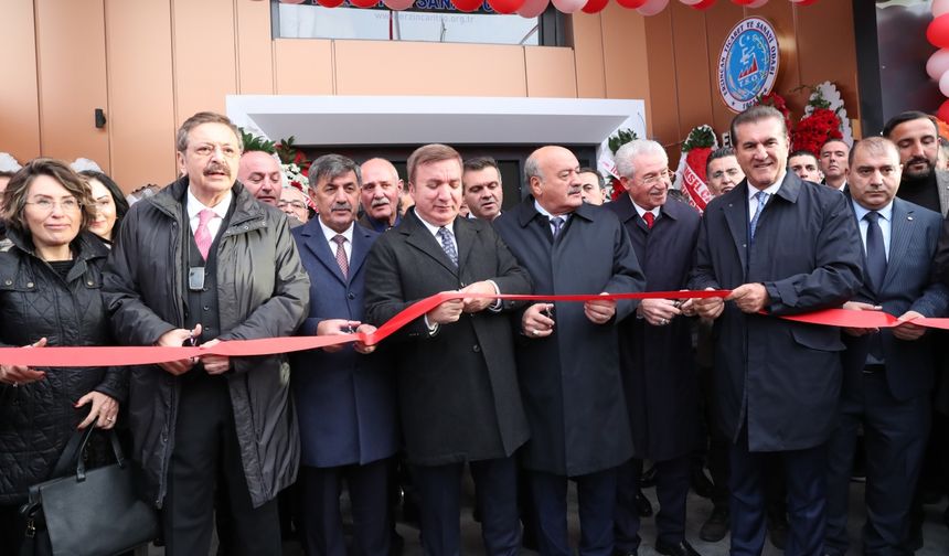 TOBB Başkanı Hisarcıklıoğlu, Erzincan TSO'nun yeni hizmet binasının açılışını yaptı: