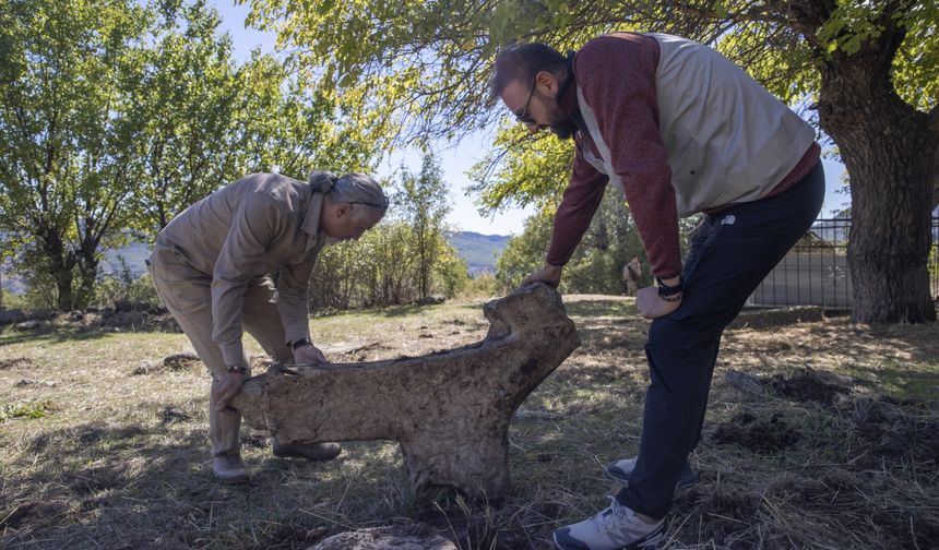 Tunceli Müzesi ekipleri, kültürel varlıkların tespit ve tescili için sahada