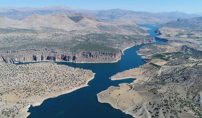 Erzincan'da Fırat Nehri için sel alarmı