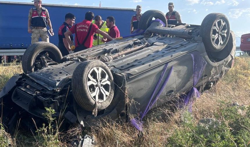 Nişan Dönüşü Erzincan Yolunda Feci Kaza: 1 Ölü, 4 Yaralı