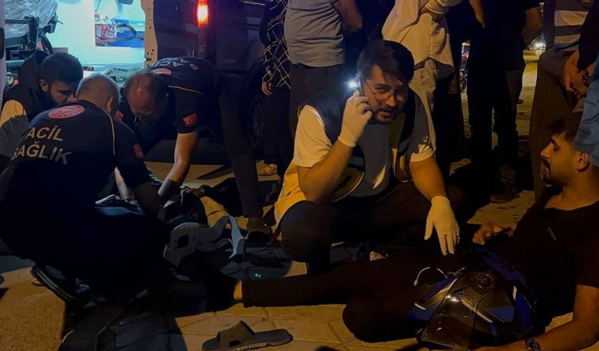 Erzincan'da Motosikletler Çarpıştı: 2 Yaralı (VİDEO)