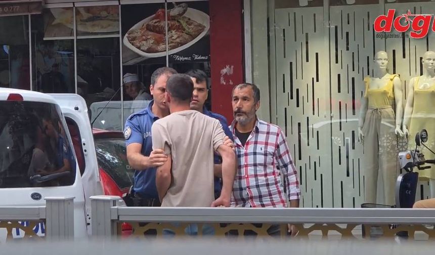 Erzincan’da Sarhoş Vatandaşın Sıradışı Hareketleri Polis Müdahalesiyle Son Buldu