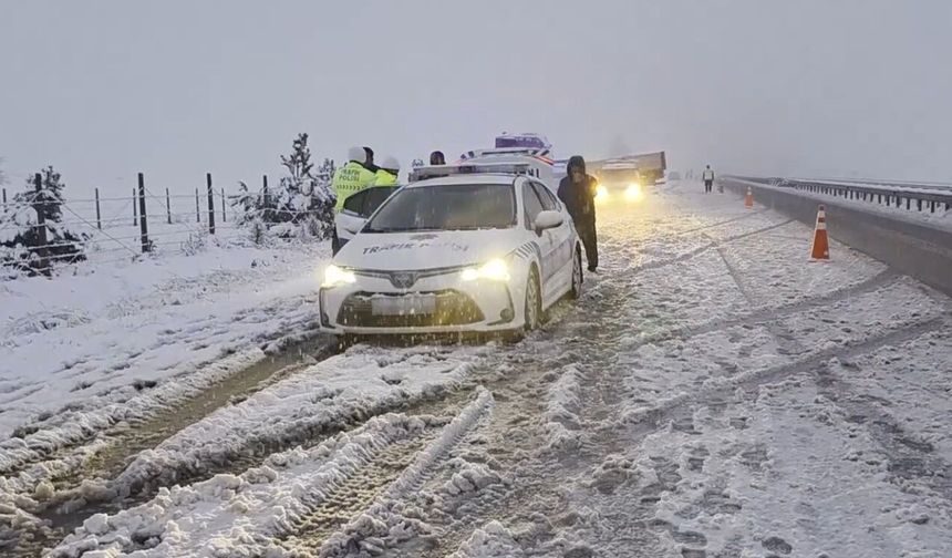 Erzincan-Erzurum ve Erzincan-Sivas Karayolu Ulaşıma Tamamen Kapandı