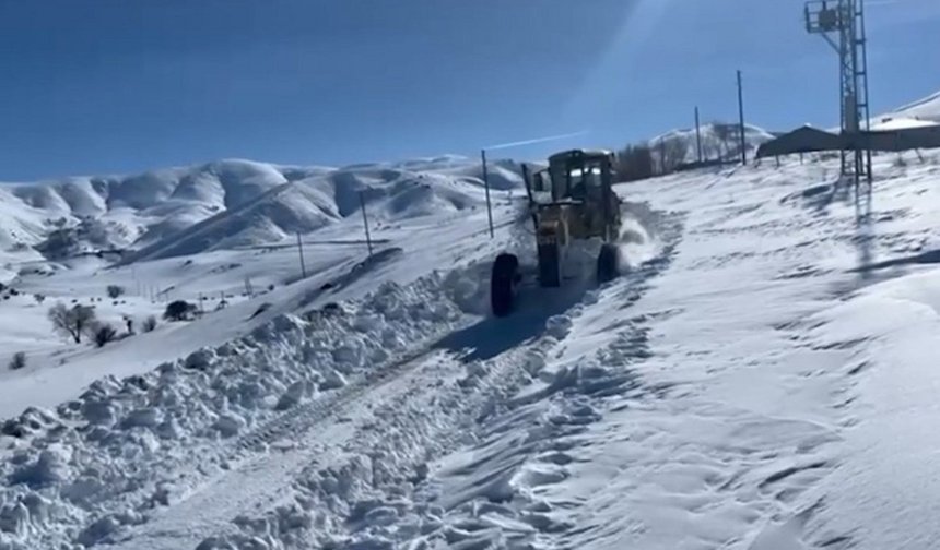 Erzincan’da 33 Köy Yolu Ulaşıma Kapandı