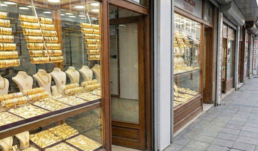 Altın Piyasası Dalgalı Seyrini Sürdürüyor