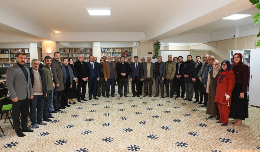 Yazarlar Birliği Genel Kurulu Yoğun Katılımla Yapıldı