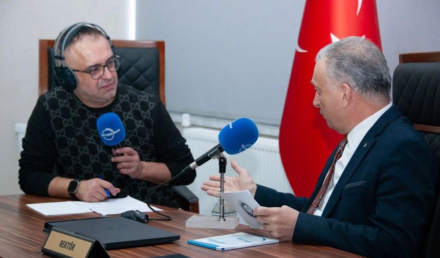 EBYÜ İlk Kez QS Avrupa Listesinde: Rektör Akın Levent TRT Erzurum Radyosu’nda Anlattı