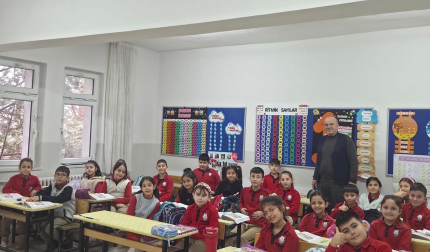 Muhtar Tekcan’dan Öğrencilere Yerel Yönetim Dersi