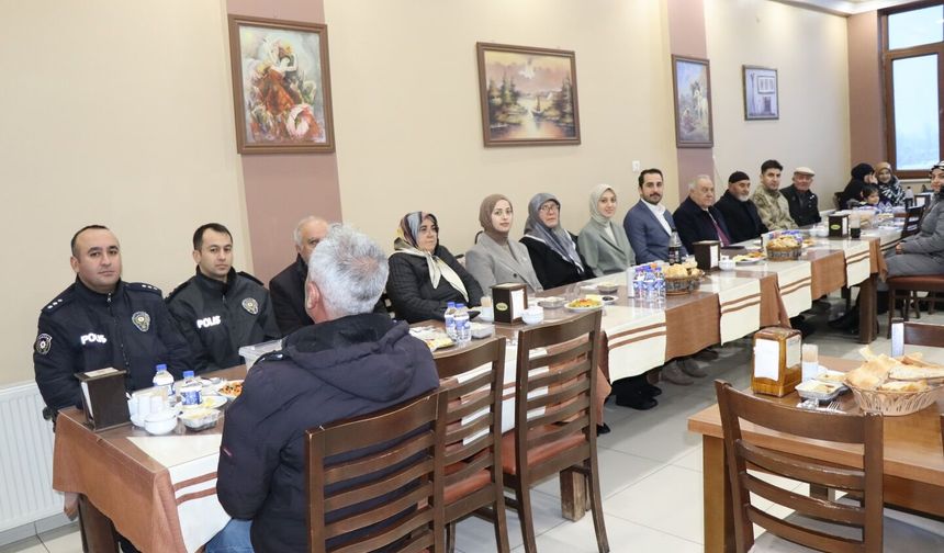 Tercan’da Şehit Aileleri ve Gaziler Onuruna İftar Programı