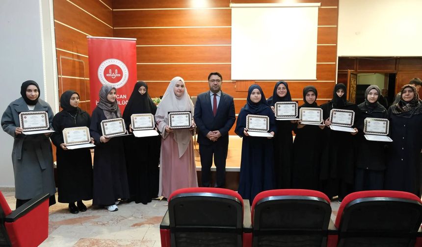 Erzincan’da 28 Hafız Öğrenciye İcazet Belgeleri Takdim Edildi