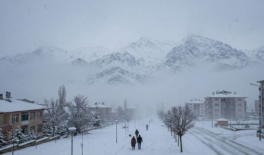 Hafta Sonu Erzincan'da Kar Ve Sis Kapıda