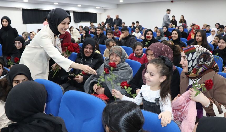 Tercan’da 8 Mart Dünya Kadınlar Günü Programı Düzenlendi