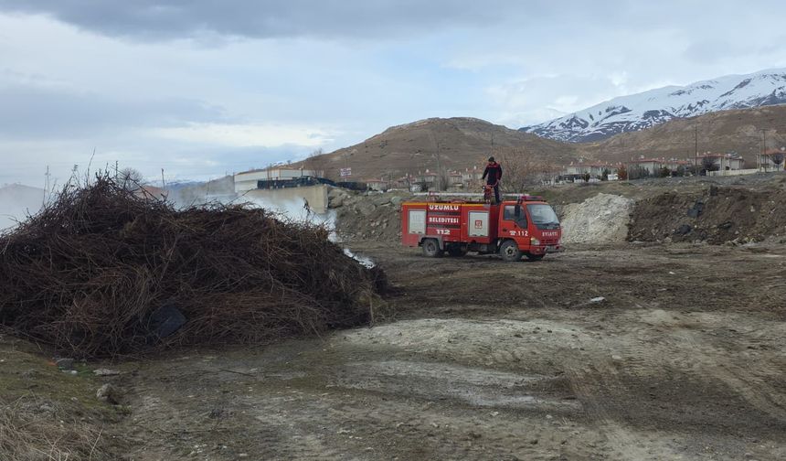 Üzümlü'yü siyaha boyayan yangın (VİDEO)
