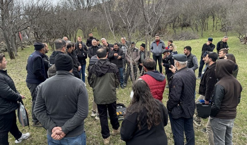Ardahan ve Erzincan İşbirliğiyle Meyvecilikte "Altınhasat" Dönemi