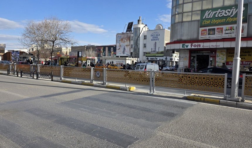 Erzincan Caddelerinde "Refüj" Tartışması