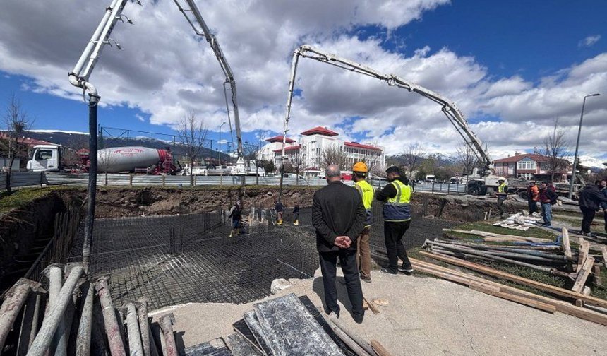 Erzincan’da Geleceğe Yatırım: Çocuk Akademisinin Temeli Dualarla Atıldı (VİDEO)