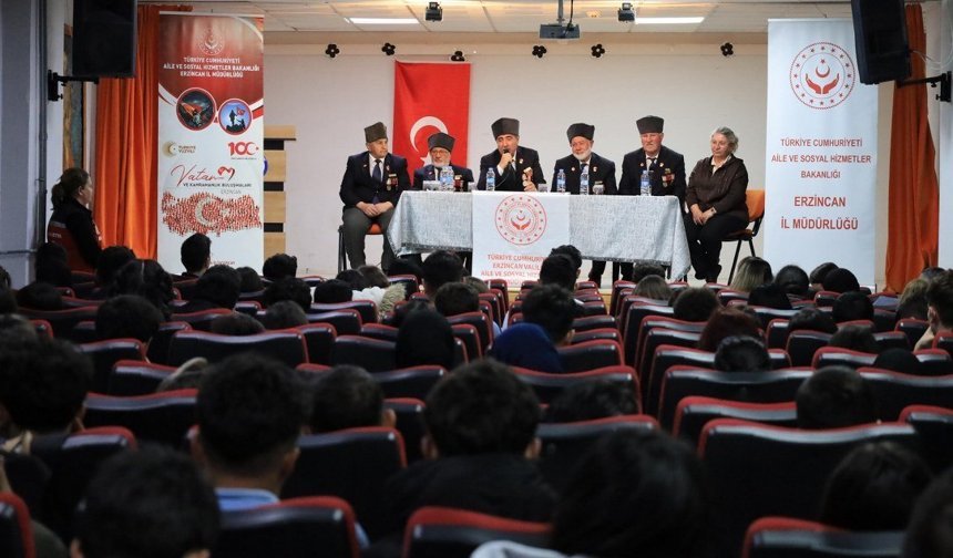 Erzincan'da Vatan Ve Kahramanlık Buluşmalarında Duygu Dolu Anlar