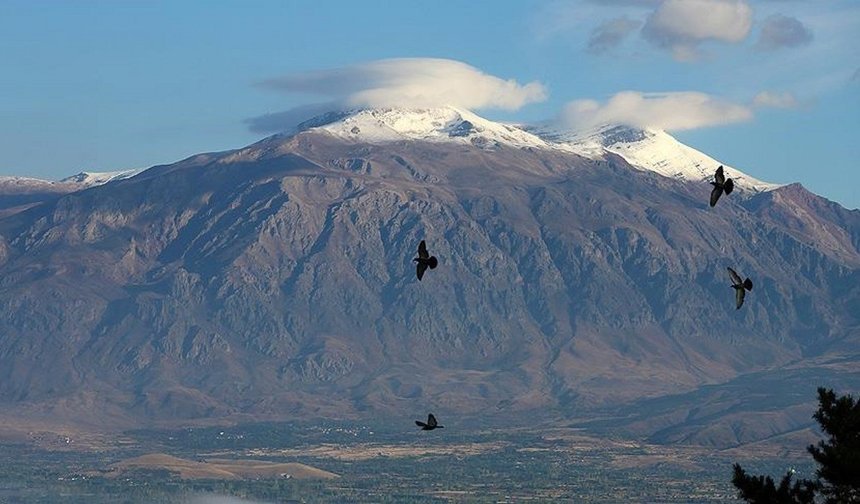 Erzincan’ın Görkemli Zirveleri: Şehrin Çatısını Oluşturan 5 Dev Dağ