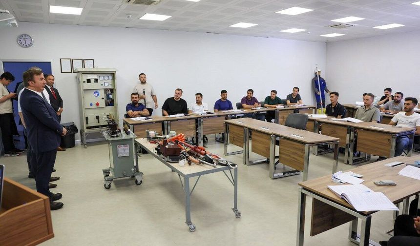 Elektrik Dağıtım Sektörünün Geleceği Bu Sınıflarda İnşa Ediliyor