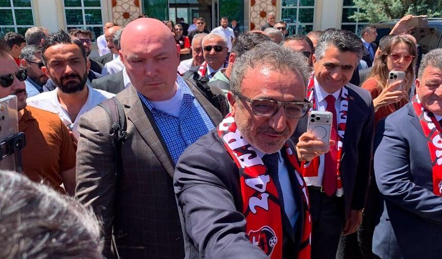 Hamdi Ulukaya Yıllar Sonra Erzincan’da