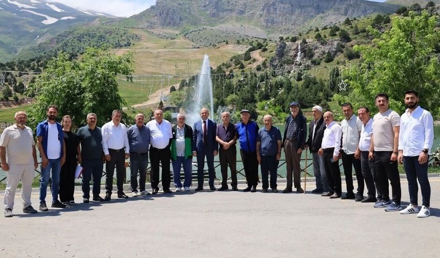 Ulu Çınarlarla Kahvaltı Buluşması