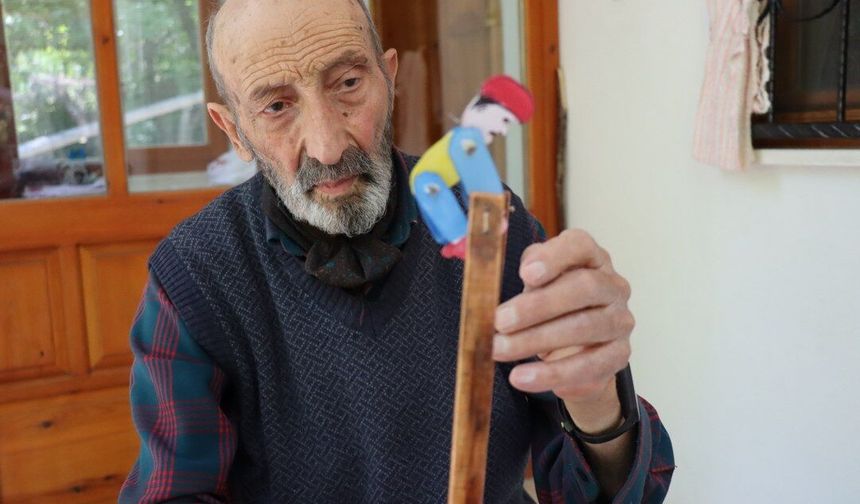 Emekli Memur Atık Malzemelerle Kaybolan Kültürü Canlandırıyor (VİDEO)