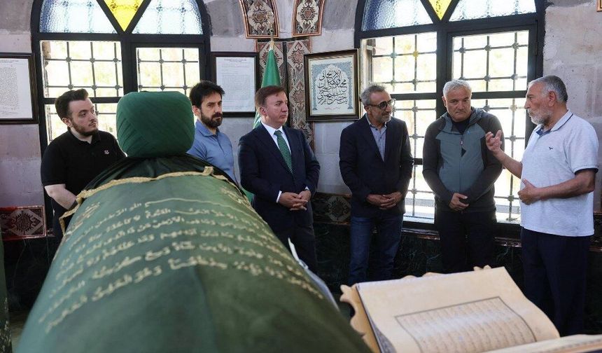 Hamdi Uluka'dan Terzibaba Türbesi’ne Manevi Ziyaret