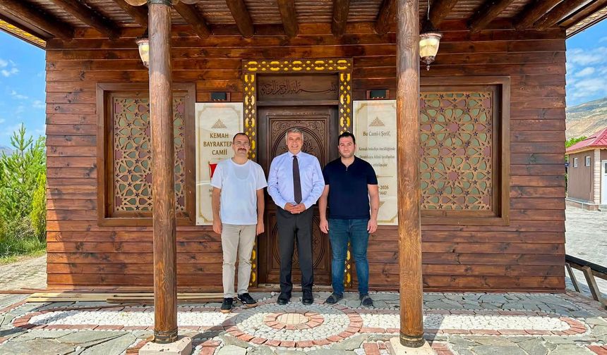 Kemah'ta Bayraktepe Camii İbadete Açıldı