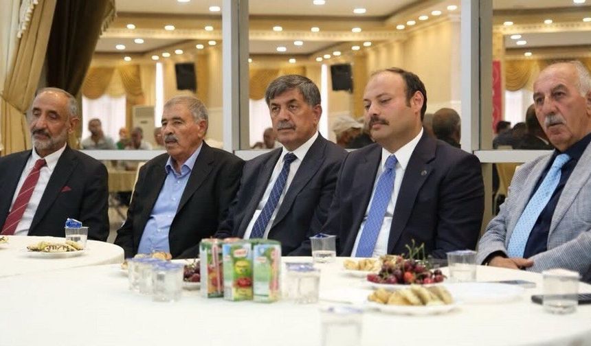 Üzümlü’de MHP Kongresi Tamamlandı: Lütfi Akdemir Güven Tazeledi