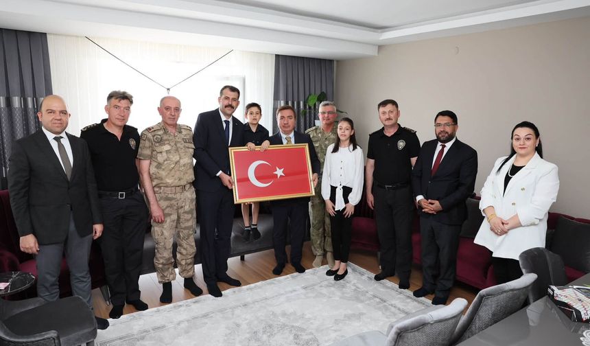 Vali Aydoğdu'dan 15 Temmuz Gazisi Can Gülsever'e Anlamlı Ziyaret
