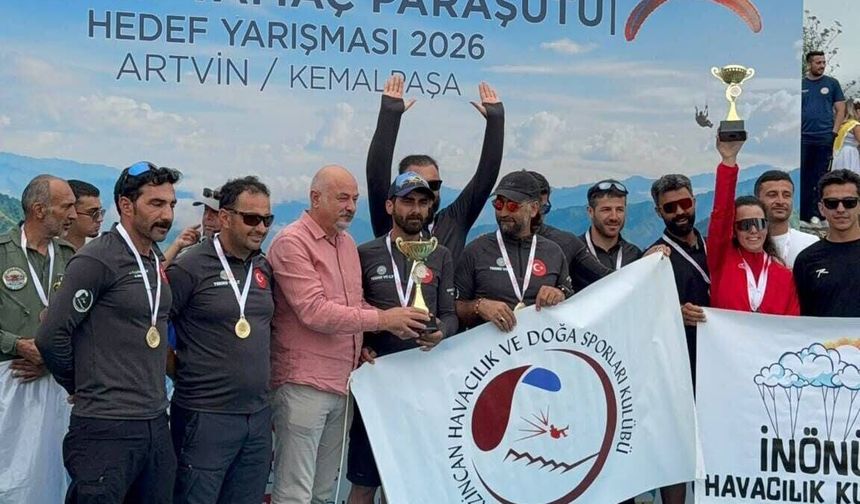 Erzincan Yamaç Paraşütünde Türkiye Şampiyonu Oldu!