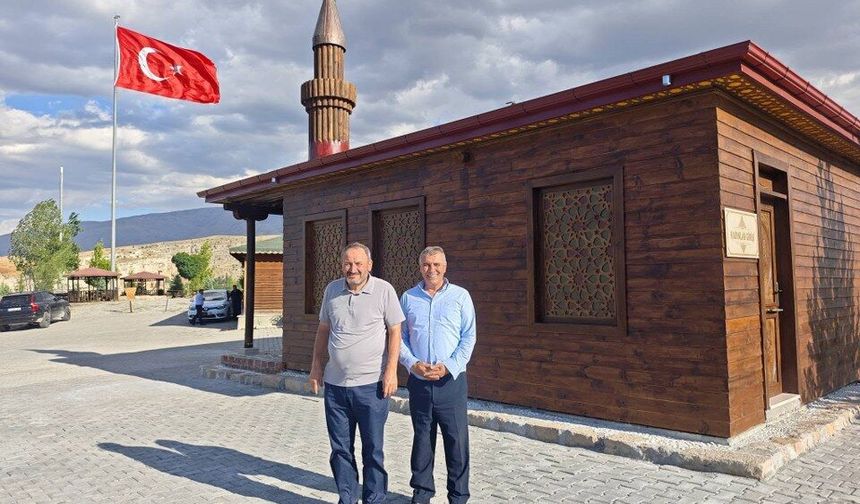 Kemah'a Yeni İbadethane