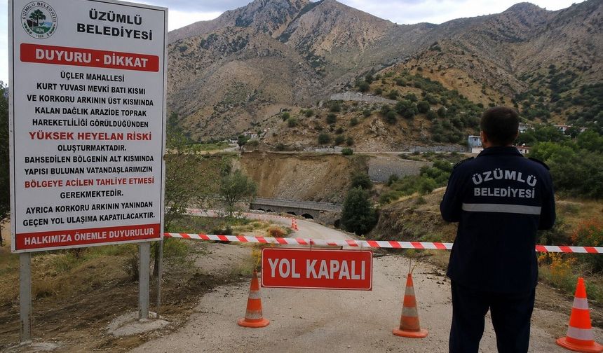 Üzümlü'de heyelan riski nedeniyle tahliye uyarısı