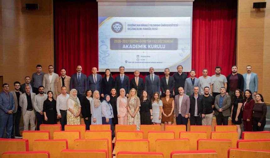 Eczacılık Fakültesinde akademik kurul toplantısı yapıldı